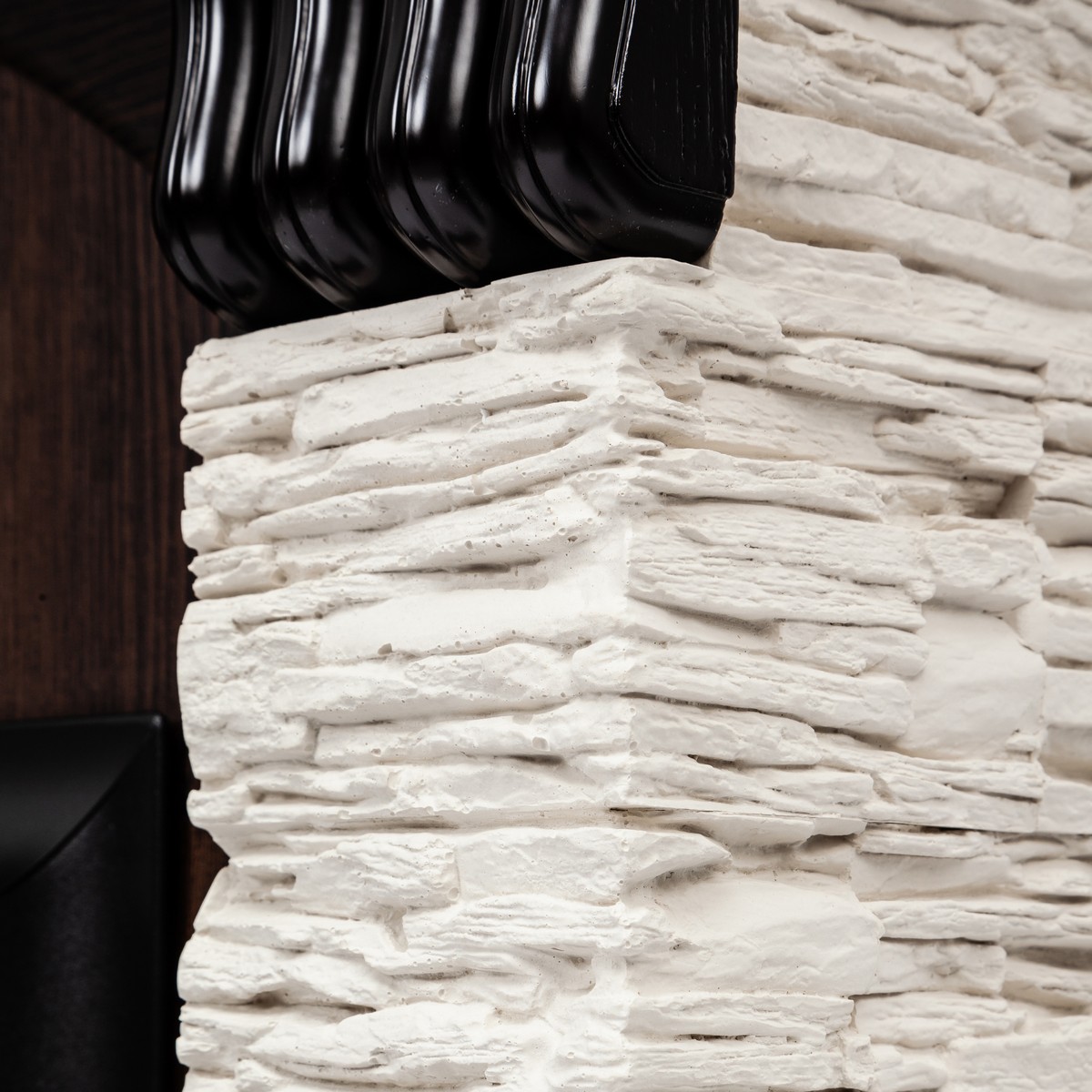 Электрокамин RealFlame  Corfino NT с очагом Majestic Lux Black