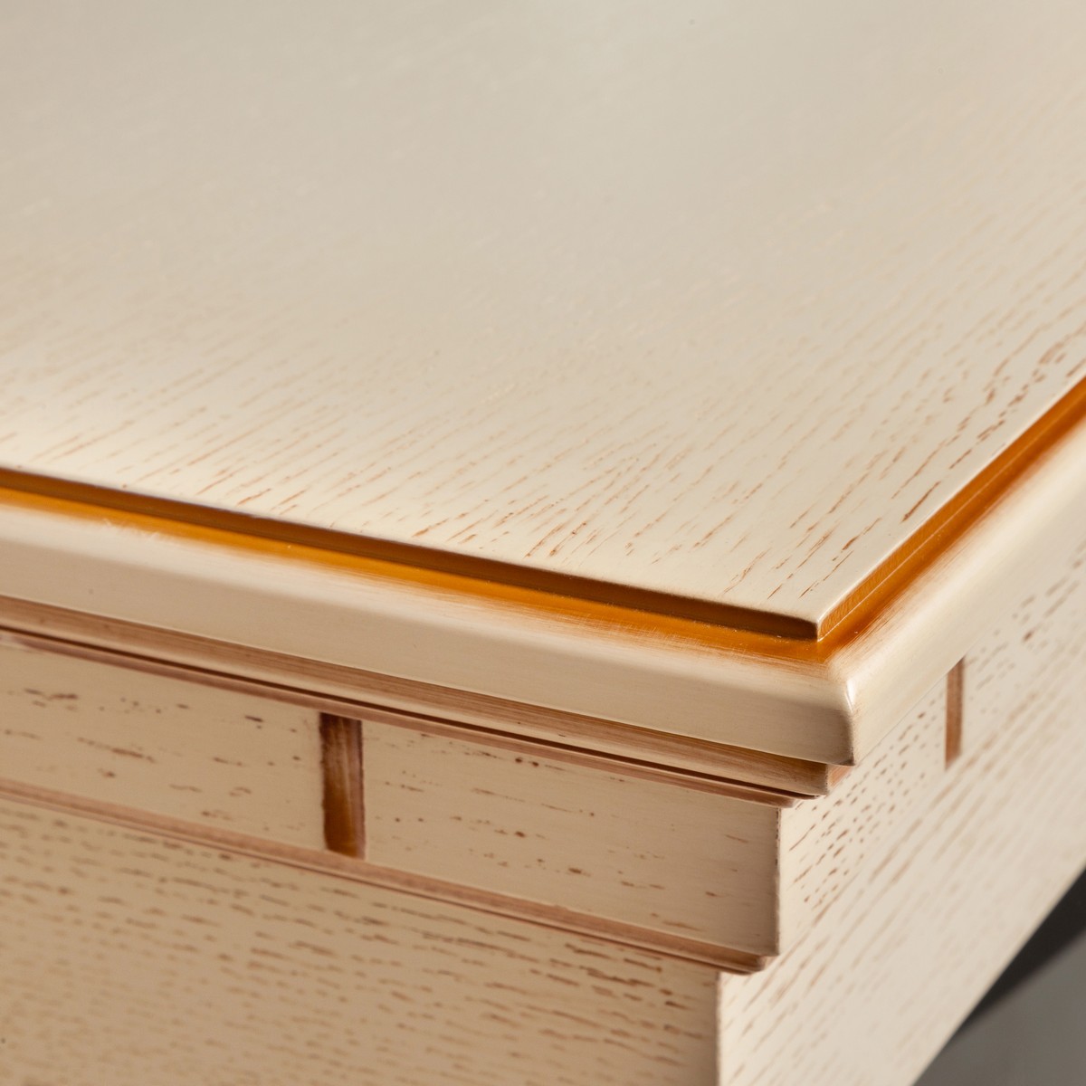 Электрокамин RealFlame  Sorento 25,5/26 WT с очагом Moonblaze Deluxe Black