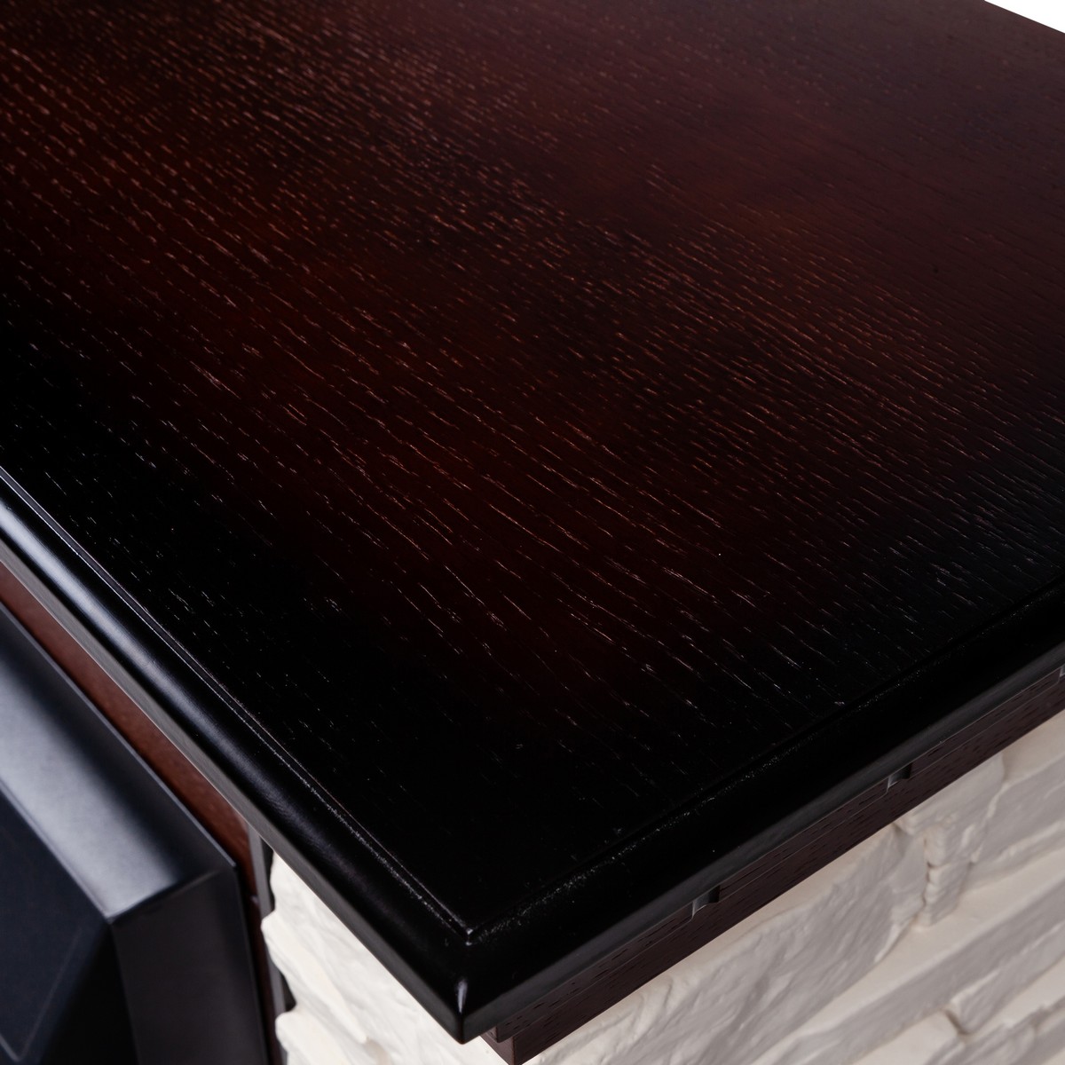 Электрокамин RealFlame Elford AO с очагом Fobos Lux Black