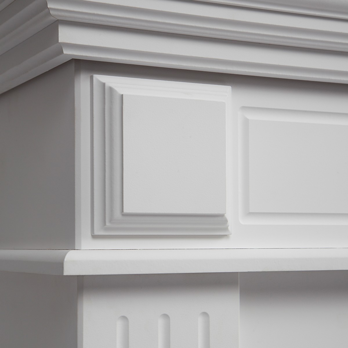 Электрокамин lReaFlame Leda 24/25,5 WT с очагом 3D Firestar 25,5