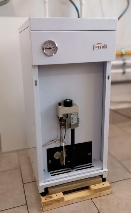Напольный газовый котел Ferroli TORINO 10 (0QN005YA)
